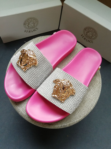 Mixed Brand Slippers Unisex ID:202004a90